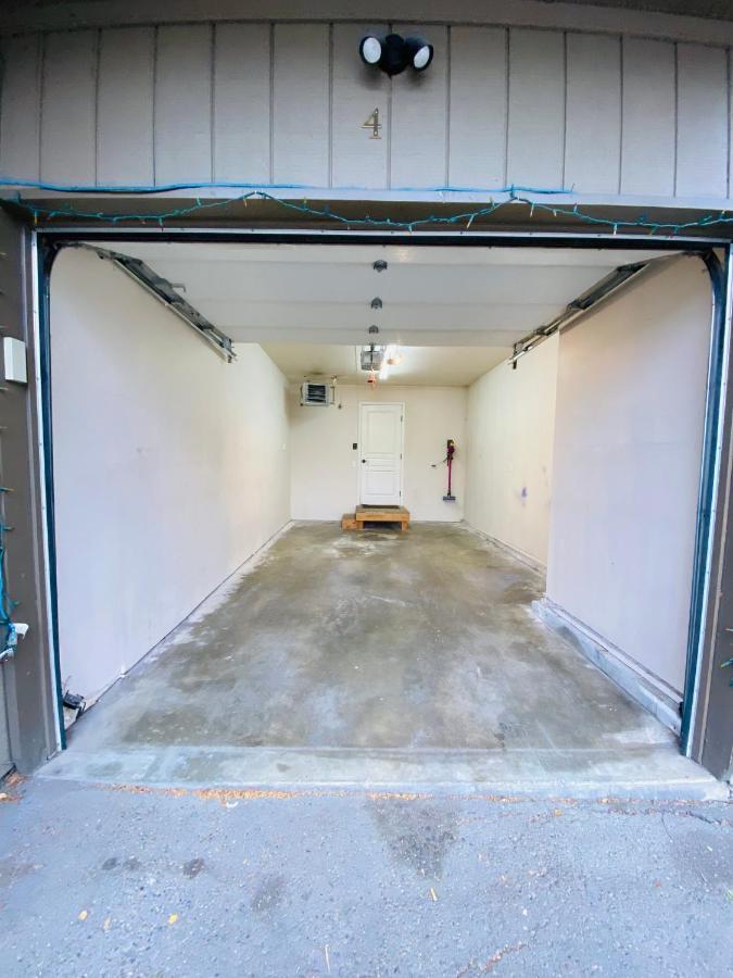 Beautiful 2 Bedroom 1 Bath Apartment With Private Garage Anchorage Exterior foto